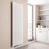 Radiateur vertical EMKE, monocouche, disponible en anthracite et blanc